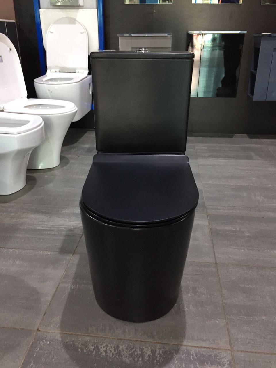 ROFEN WC (MATT BLACK)